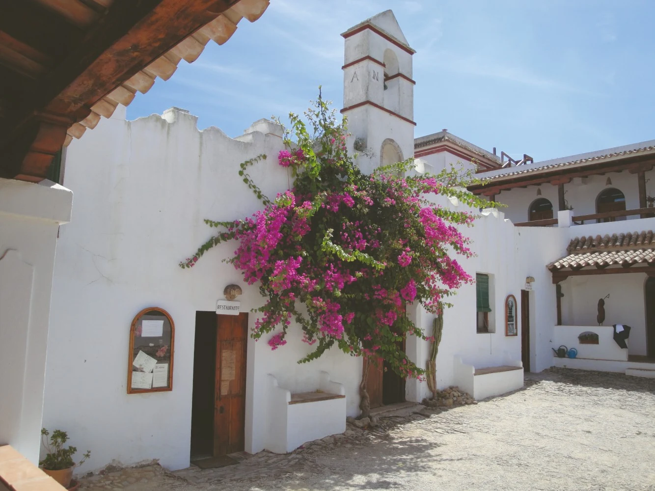El Palomar de la Breña — complete exterior restoration: existing property photograph