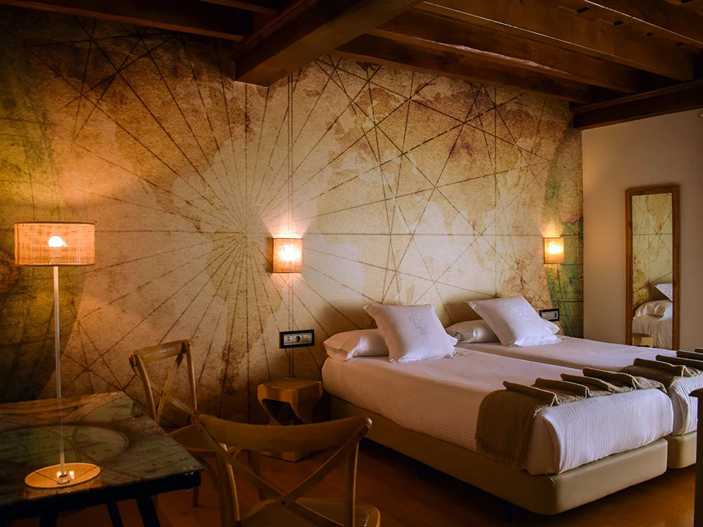 Cantabrian casona suite: existing property photograph
