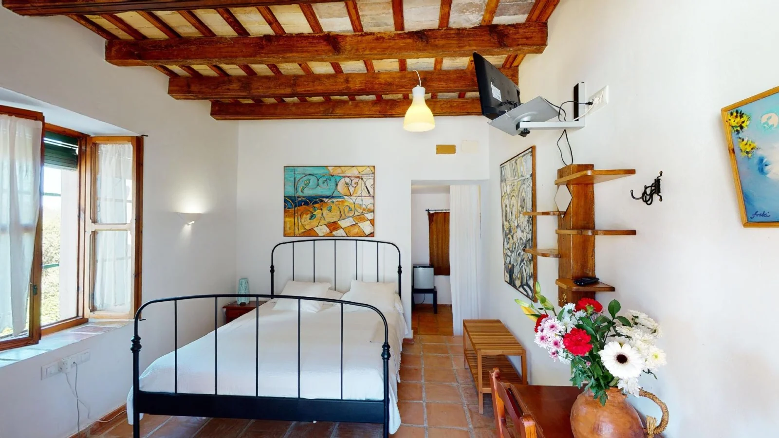Andalusian guest room: existing property photograph